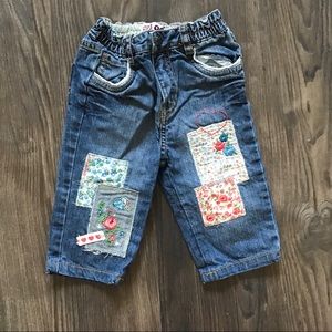 Blue Jeans With Patches and Embroidery